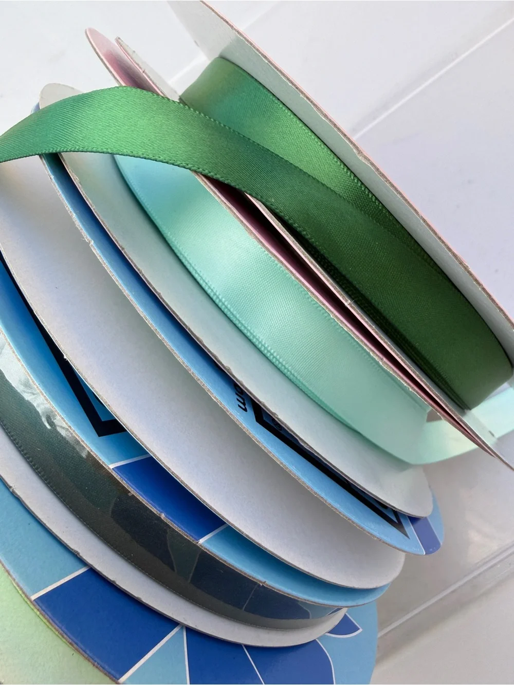Green Satin Ribbon Roll - Vibrant Green Ribbon for Gift Wrapping and Party Decor